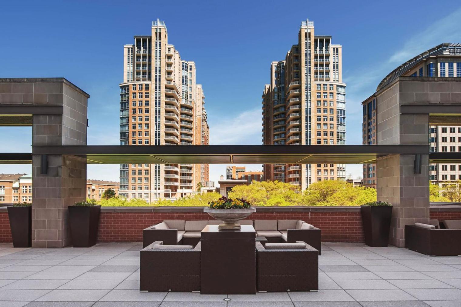 Reston 1Br W Swimming Pool Nr Bars Dining Wdc-835 Apartment Exterior photo